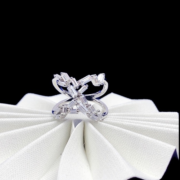 Silver Emerald Diamond Baguette Cubic Zirconia X Shape Ring Size 7 Size 8 - Picture 7 of 17